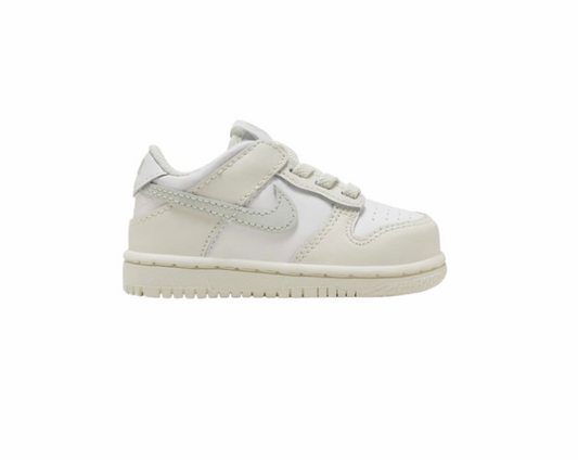 NIKE DUNK